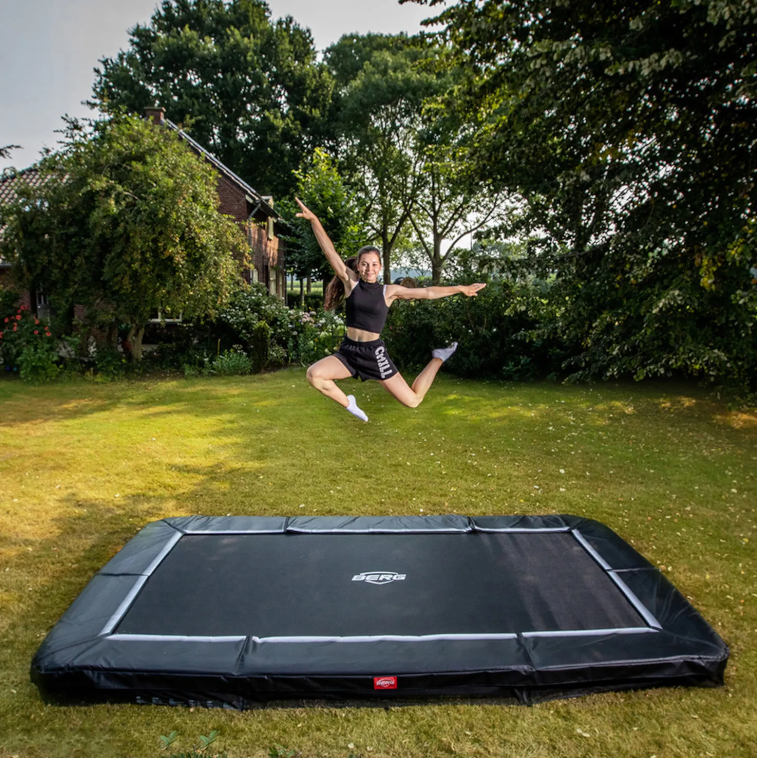 Berg Trampolin Ultim Favorit InGround Sports