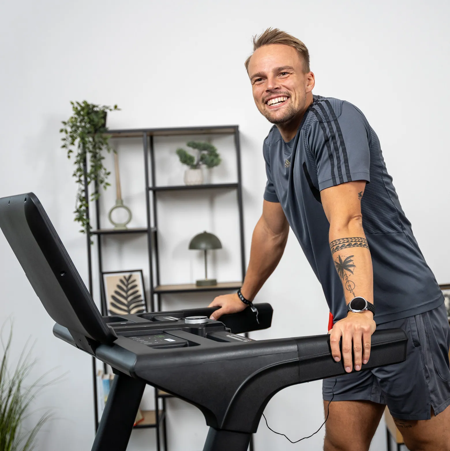 cardiostrong Laufband TX50